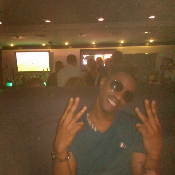 Meet your Posher, Con - Picture 1 of 1